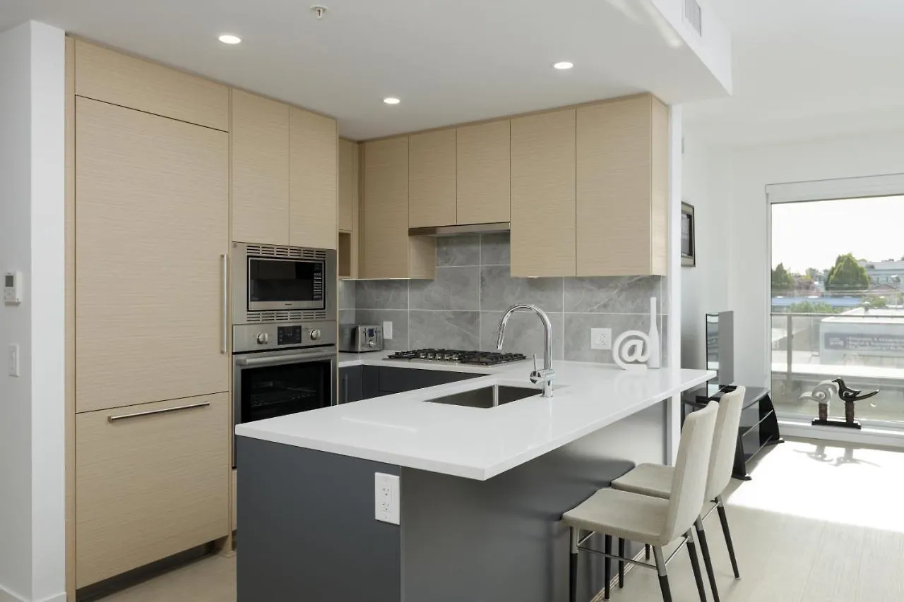 Apartment Cozy 2-Bedroom Condo In Vancouver